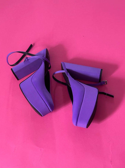 ZARA purple pumps size 38 (fits like an 8)