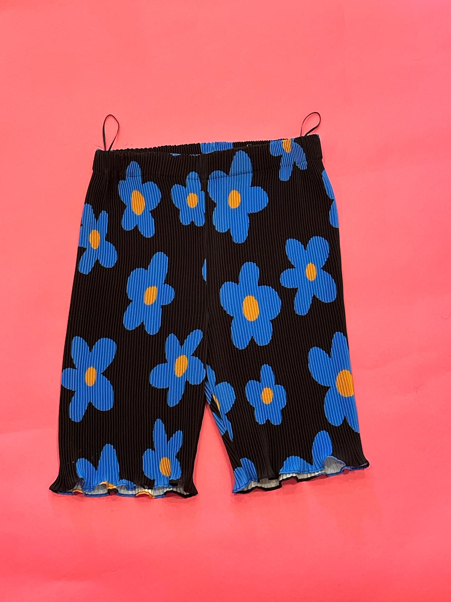 ARTHUR Apparel daisy shorts size US10