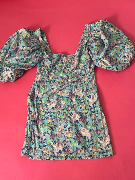 RECLAIMED VINTAGE Puff Sleev floral dress size US10